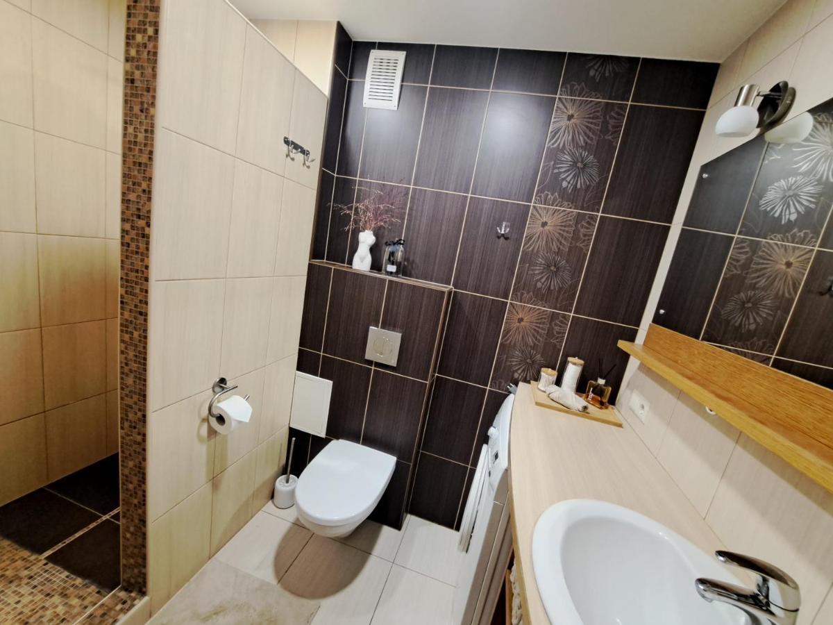 Upes Apartamenti Nr: 32 فالميرا المظهر الخارجي الصورة